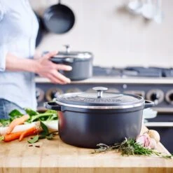 GreenPan Featherweights Braadpan 22cm - Zwart - Inductie - PFAS-vrij 13 GreenPan Featherweights Braadpan 22cm - Zwart - Inductie - PFAS-vrij -Greenpan 1200x1199 9