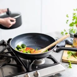 GreenPan Memphis Keramische Wokpan - Ø 28 Cm - PFAS-vrij -Greenpan 1200x1200 155