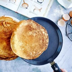 GreenPan Essentials Pannenkoekenpan 24cm - Zwart - Inductie - PFAS-vrij 21 GreenPan Essentials Pannenkoekenpan 24cm - Zwart - Inductie - PFAS-vrij -Greenpan 1200x1200 187