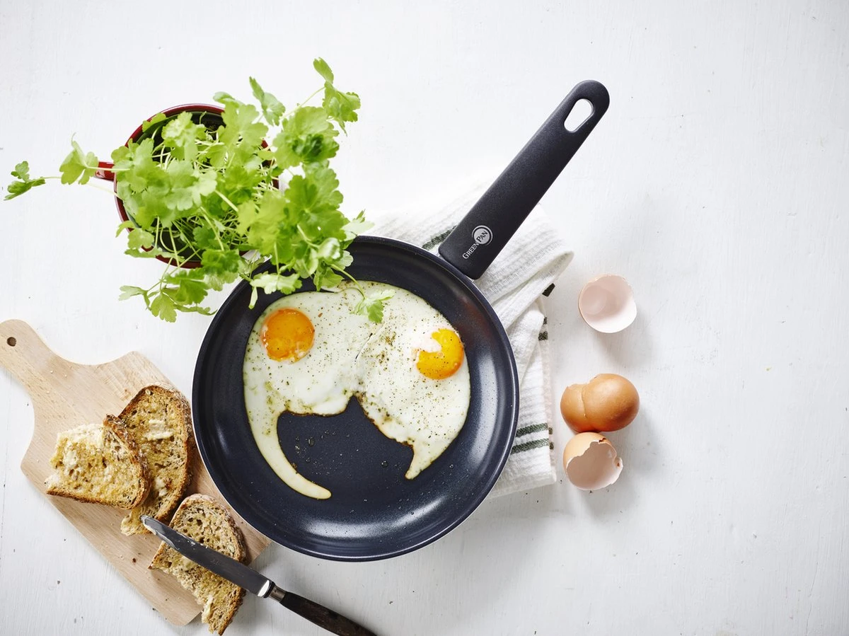 GreenPan Cambridge Koekenpannenset Ø 24cm + Ø 28cm - Zwart - Inductie - PFAS-vrij 2 GreenPan Cambridge Koekenpannenset Ø 24cm + Ø 28cm - Zwart - Inductie - PFAS-vrij - Afbeelding 2