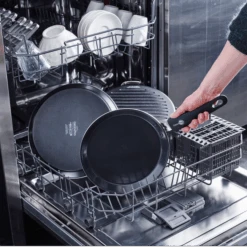 GreenPan Pannenkoekenpan Essentials - Zwart - ø 24 Cm - Keramische Anti-aanbaklaag -Greenpan 28657464abfd1bb6ae5e9eb35e512a20fba20436 GP ESS BA Bd DWS Lifestyle a 1