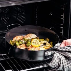 GreenPan Hapjespan Met Deksel - Copenhagen - Zwart - ø 28 Cm / 4.3 Liter - Keramische Anti-aanbaklaag -Greenpan 9d5a0eba493d9b013c02ab84b26a3dfe73831ade 8 Cop Skill 28cm CC003347 001 OvenSafe5B15D